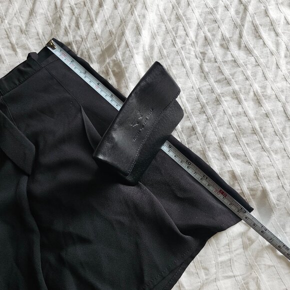 Aritzia Sunday Best Westley Short - 2018 - Black - Sz 6 - Picture 8 of 11
